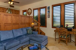 Smart TV - Gallows Point 15A, Blue Orchid Suite - Oceanfront Elegance, 5-Star Amenities (Cruz Bay, St John)