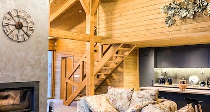 Chalet for up to 10 people with sauna nestled in the valley of 3 mountains