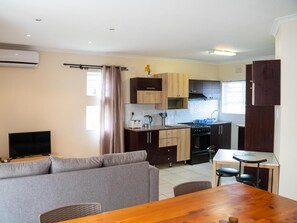 Dining - Dei Gratia Guesthouse (Durban)