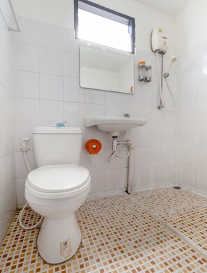 Superior Double Room | Bathroom