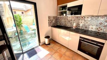 Frigorífic, microones, forn i rentaplats