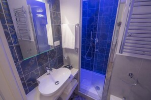 Bathroom - Frattina FF (Rome)