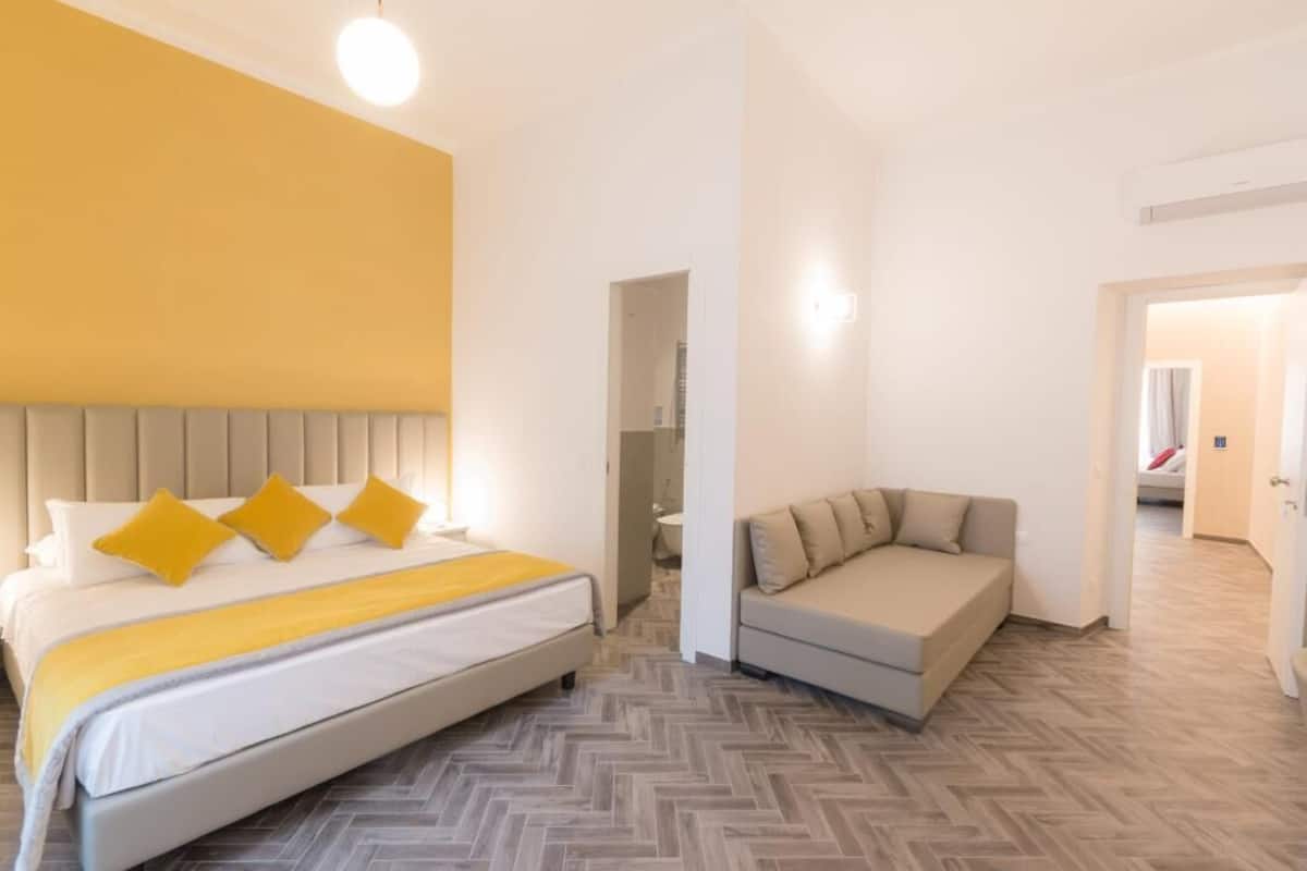 Tripla Deluxe | Minibar, una cassaforte in camera, con stile personalizzato