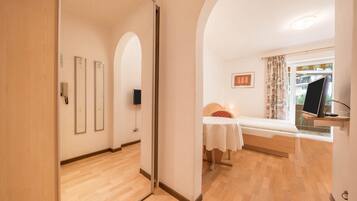 1 Schlafzimmer, kostenloses WLAN, BettwÀsche