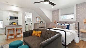 1 habitación, tabla de planchar con plancha, wifi y ropa de cama