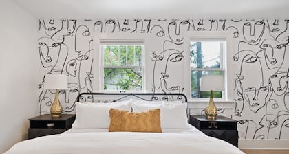 Chic 1920s Charmer Walkable to Belmont & Vanderbilt, Pet-Friendly