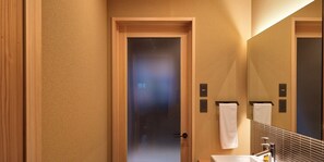 Private Vacation Home, Non Smoking | Bathroom