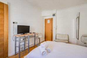 Deluxe Studio