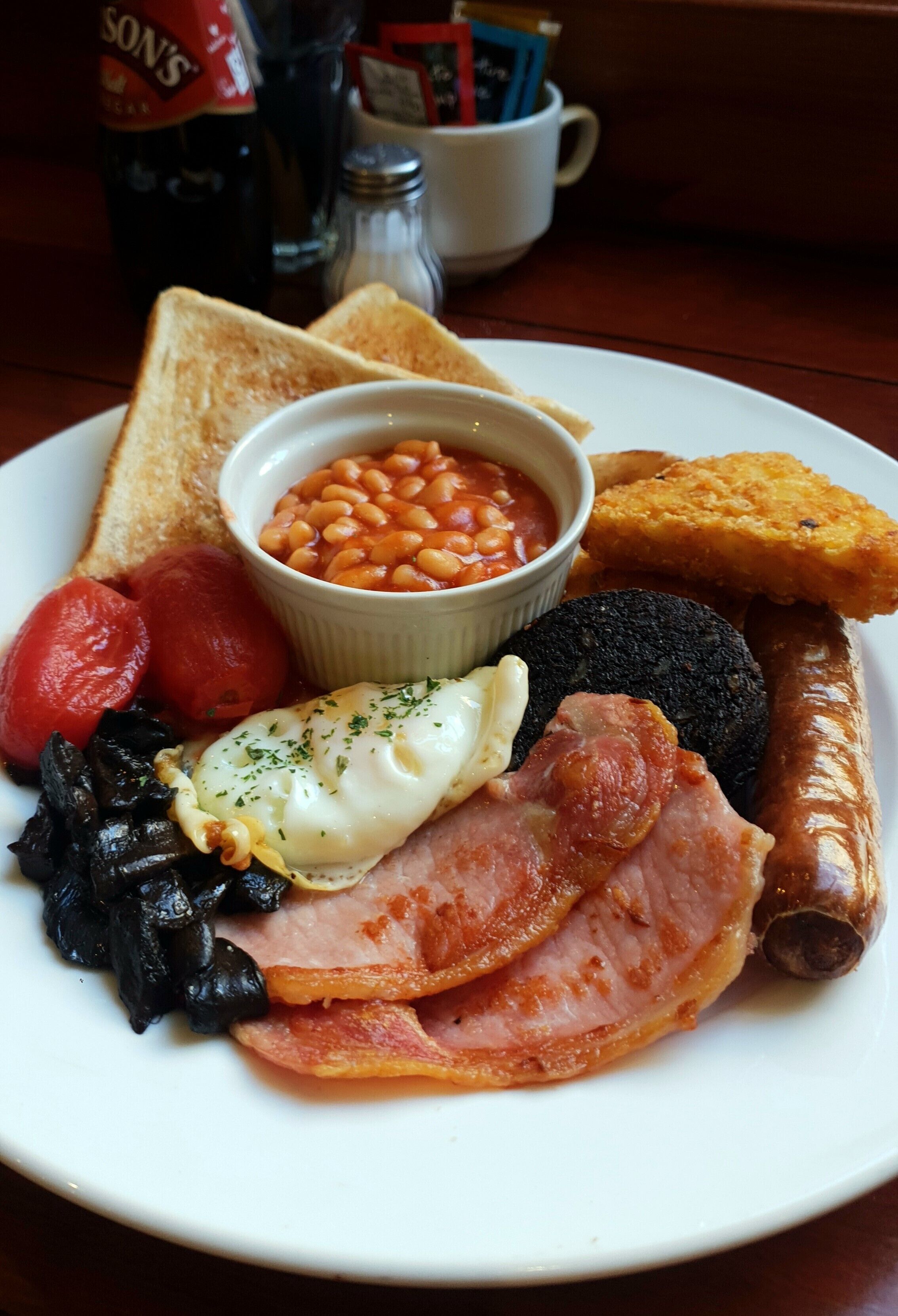 daily continental breakfast (gbp 9.99 per person)