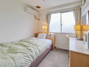 1 habitación, escritorio, wifi gratis y ropa de cama 