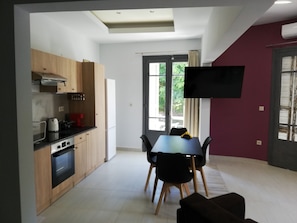 Fridge, oven, stovetop, electric kettle - CASA DE MIKEL 2 RHODES TOWN (Rodos)