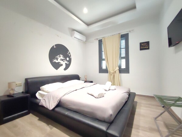 2 chambres, coffres-forts dans les chambres, Wi-Fi, draps fournis