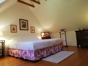 2 slaapkamers, een strijkplank/strijkijzer, wifi