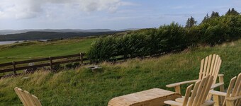 100 year old Renovated Cottage in North Skye