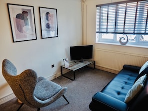 City House, 2 Bedrooms | Living area | Flat-screen TV - SA Today St Margarets Court Taunton (Taunton)