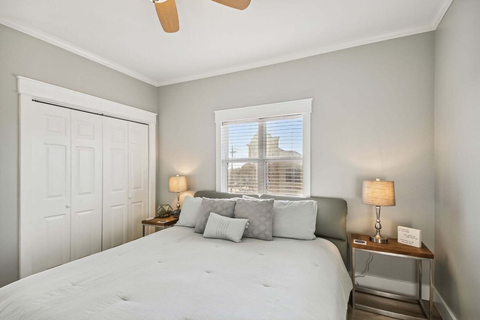 3 chambres, fer et planche à repasser, Wi-Fi gratuit, draps fournis