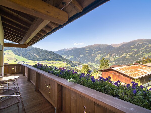 Terrace/patio - Spacious apartment close to the ski area (Zell am Ziller-Gerlosberg)