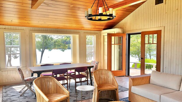 Dining - The Owlet - Waterfront overlooking blueberry fields (Blue Hill)