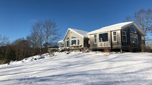 Exterior - The Owlet - Waterfront overlooking blueberry fields (Blue Hill)