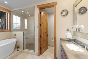 Combined shower/bathtub, hair dryer, towels, toilet paper - Central to All Ski Areas, Private Hot Tub; Spacious Open Concept (Breckenridge)