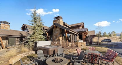 Central to All Ski Areas, Private Hot Tub; Spacious Open Concept