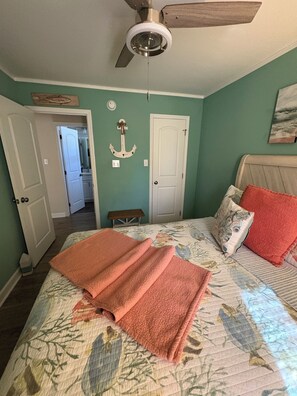3 chambres, fer et planche à repasser, lit de bébé portatif, Wi-Fi