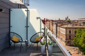 Panoramic Studio Suite | Terrace/patio - Serviced Apartments G11 - between Main Market Square and Jewish Quarter by InPoint (Kraków)