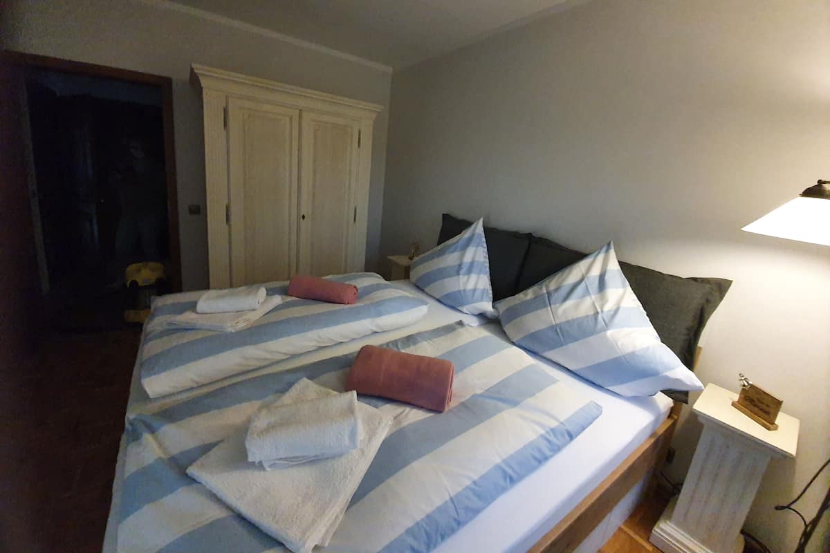 Suite, salle de bains attenante