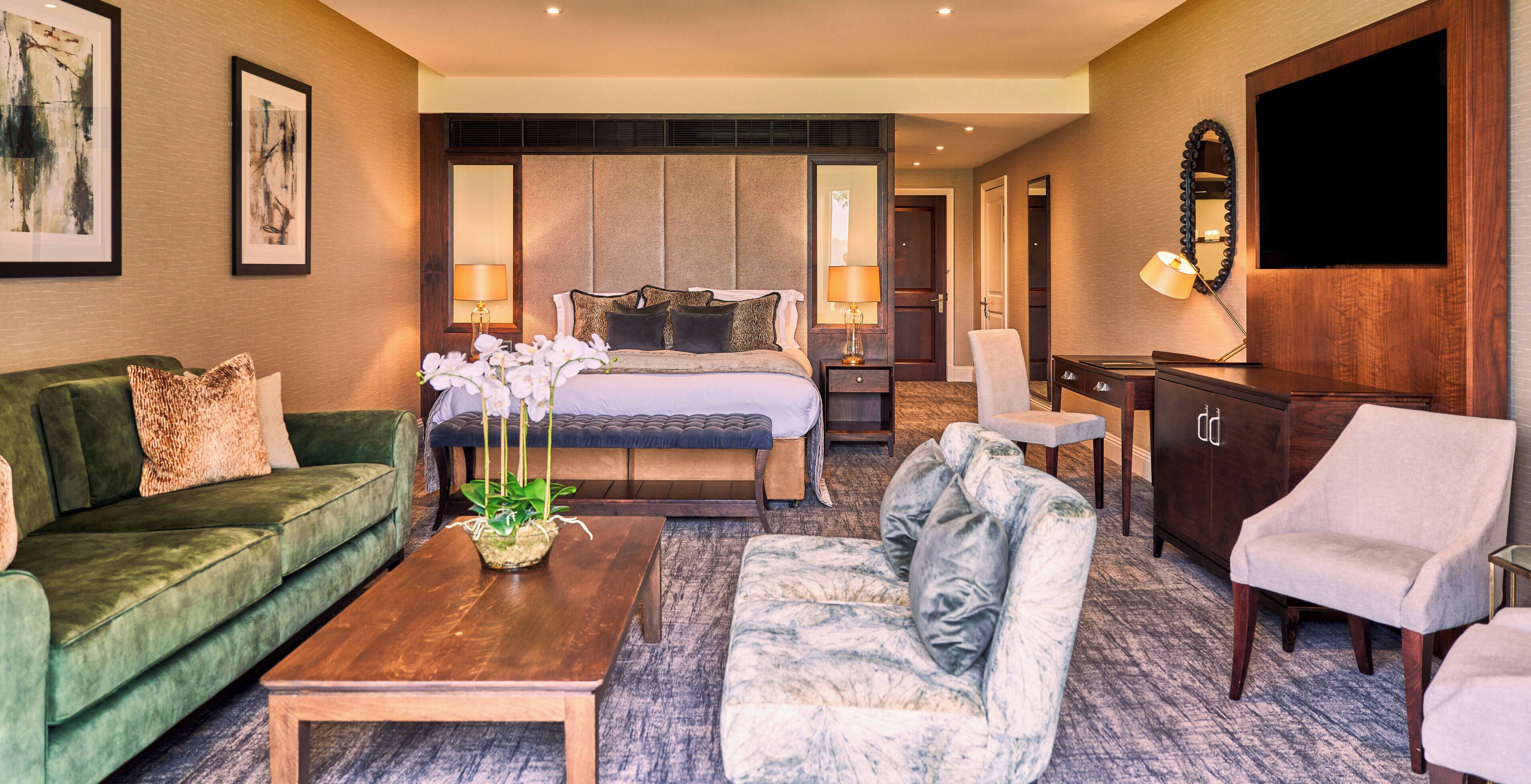 Superior King with Terrace | Egyptian cotton sheets, premium bedding, in-room safe