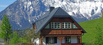 Detached chalet in the heart of nature