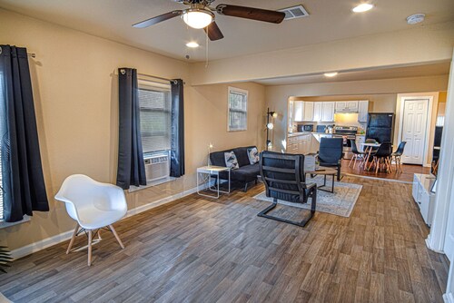 Nice 3br/2ba Near Downtown 2 min At&t Center