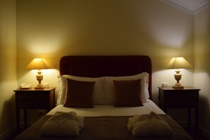 Down duvets, Tempur-Pedic beds, blackout curtains, free WiFi