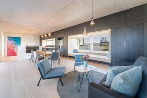 43-Zoll-Smart-TV mit Digitalempfang, Fernseher, Tablet-PC