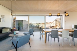 43-Zoll-Smart-TV mit Digitalempfang, Fernseher, Tablet-PC