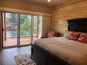 4 bedrooms, free WiFi, bed sheets