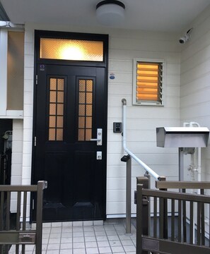 Exterior - A lot of commercial facilities within walking dist - 11minute walk from Yokohama Station / Yokohama Kanagawa (Yokohama)