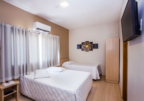 Phòng Superior | Minibar, bàn, truy cập Internet không dây miễn phí, bộ trải giường 