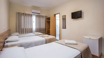 Minibar, bureau, Wi-Fi gratuit, draps fournis