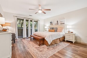 3 bedrooms, iron/ironing board, internet, bed sheets