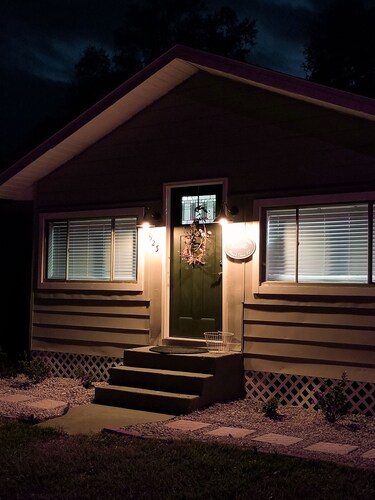 Terrific Value. Location, comfort, great price!  All you need