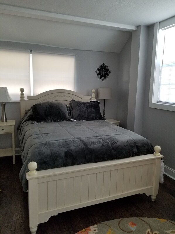 3 bedrooms, free WiFi, bed sheets