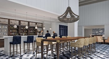 Bar (on property) at Embassy Suites by Hilton Charleston Harbor Mt. Pleasant