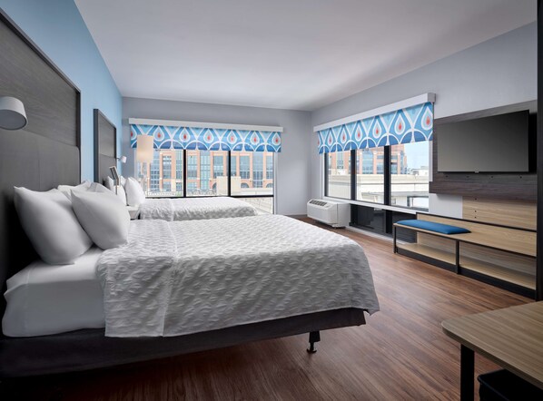 Desk, laptop workspace, free WiFi, bed sheets - Tru By Hilton Indianapolis Downtown, IN (Indianapolis)