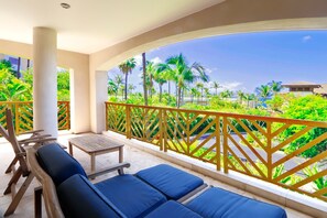Terrace/patio - Direct Beach Access - Best Location - Wailea Beach Villas H101 - Walk Everywhere (Kihei)