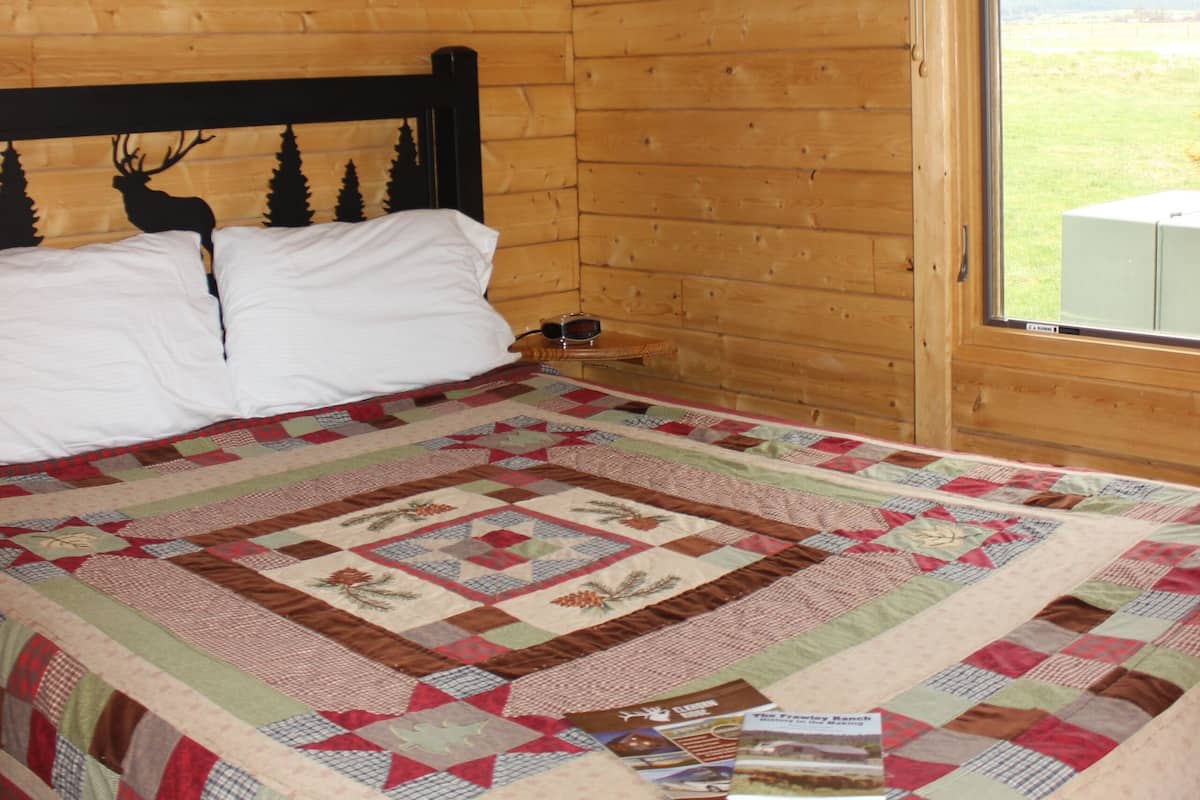 Cabin (Large Cabin)