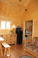 Cabin (Large Cabin) | Living area | TV