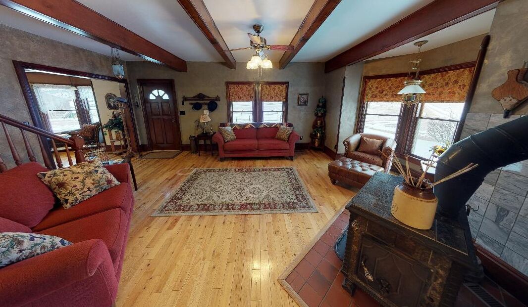 Classic House | Living area | TV