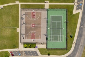 Sports court - Elkhorn Ridge Resort (Spearfish)