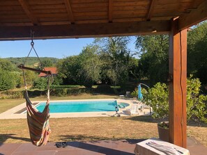 Alberca al aire libre y alberca climatizada
