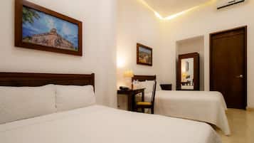 Standard Room | Laptop workspace, free WiFi, bed sheets